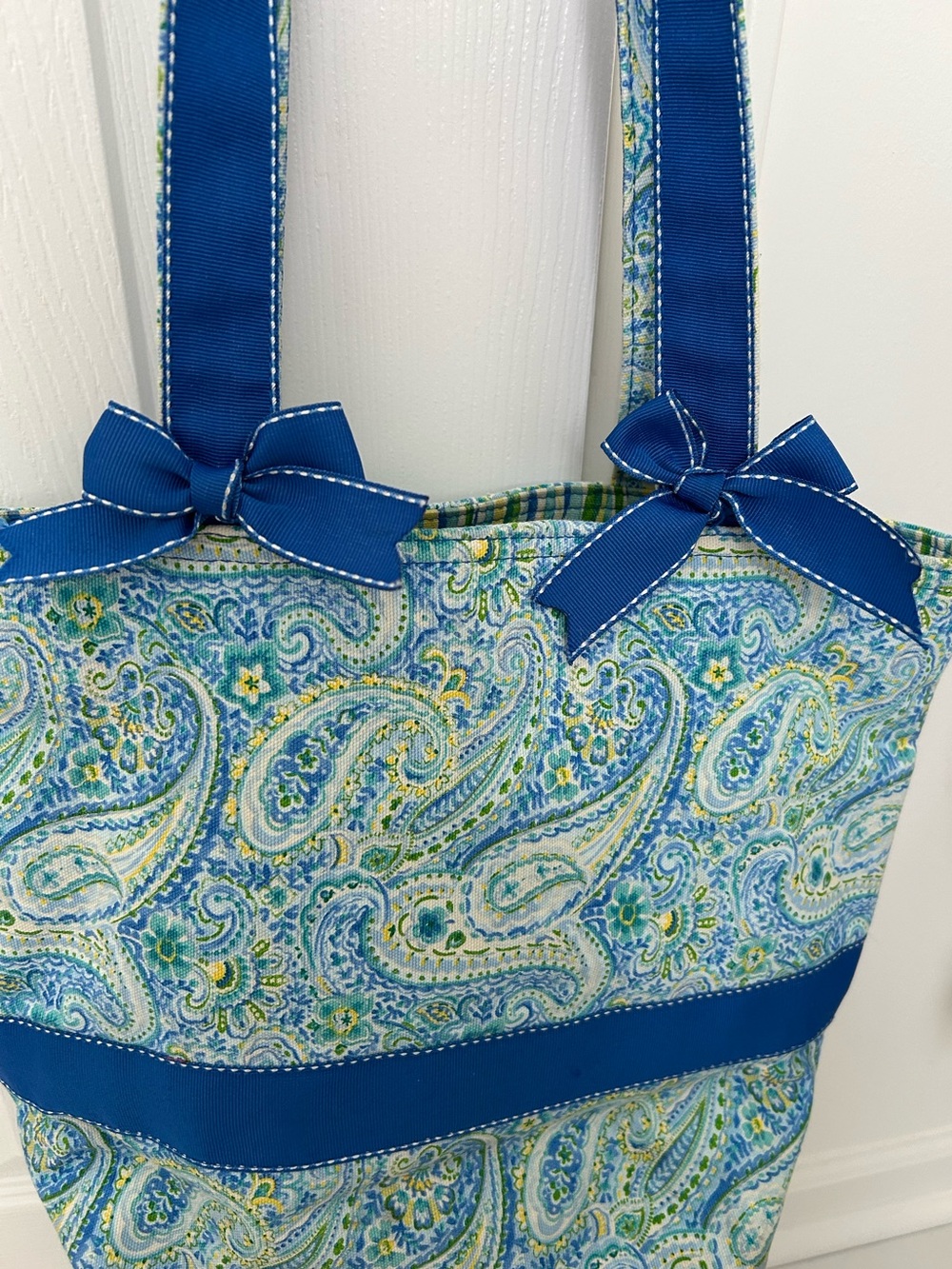 Blue Paisley Bow-Accent Tote Bag by Donna Sharp - Picture 5 of 8